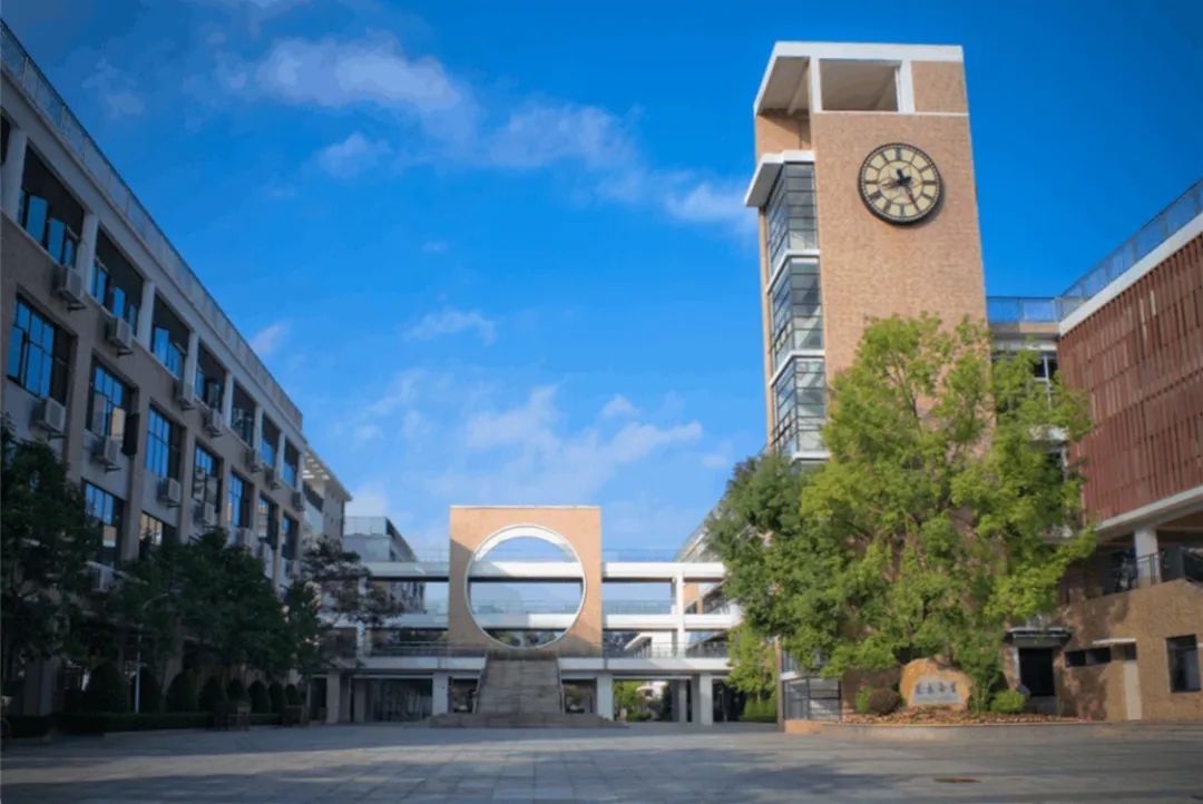 龙岗外国语学校
